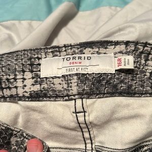 New without tag never warn snake like print Jean material 16R